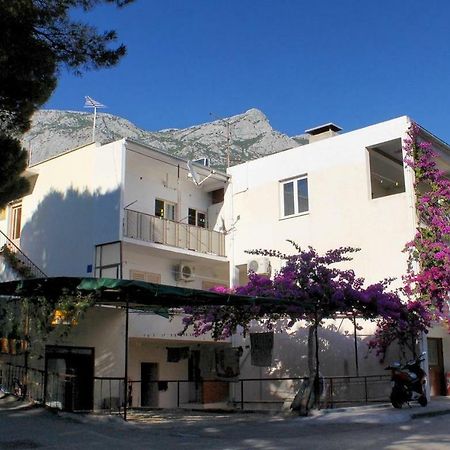 Modern apartment with 3 bedrooms Makarska Buitenkant foto