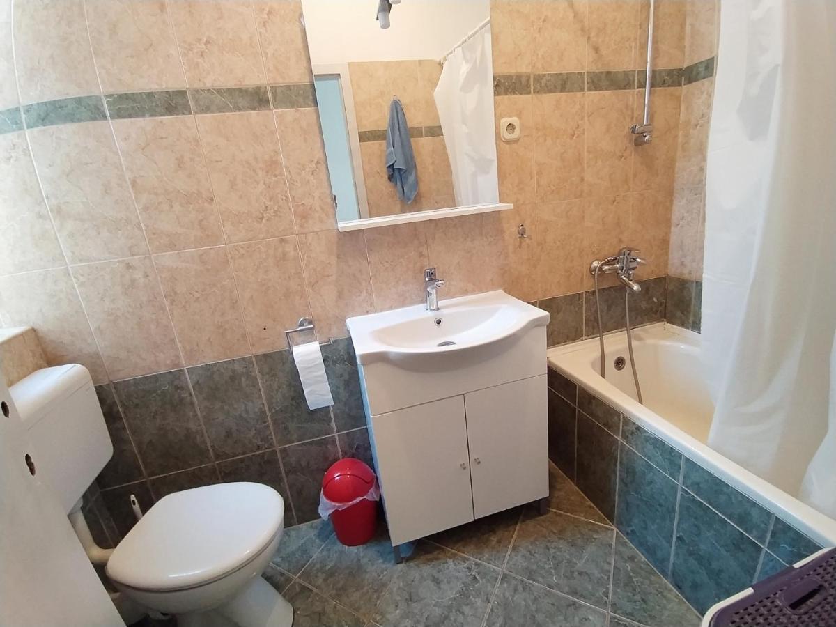 Modern apartment with 3 bedrooms Makarska Buitenkant foto
