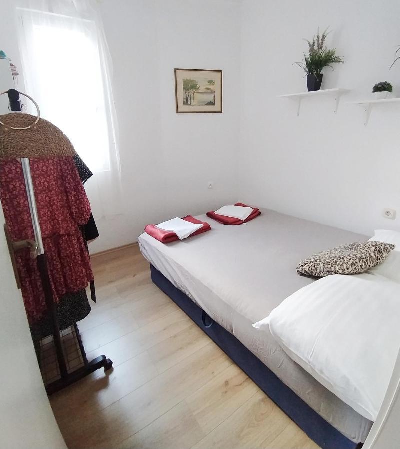 Modern apartment with 3 bedrooms Makarska Buitenkant foto